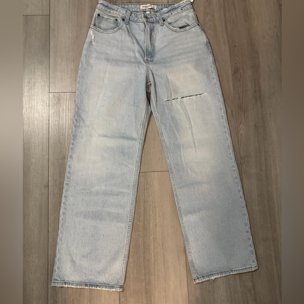 Abercrombie & Fitch Curve Love 90s Relaxed Straight Jeans